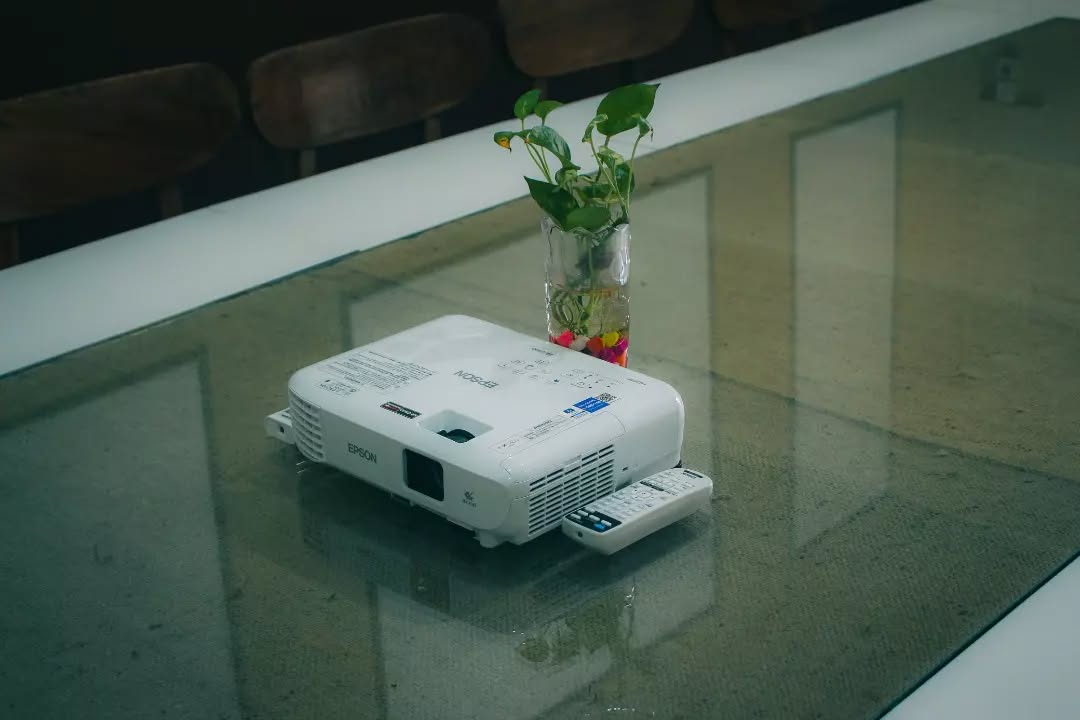 proyektor meeteng.jpg